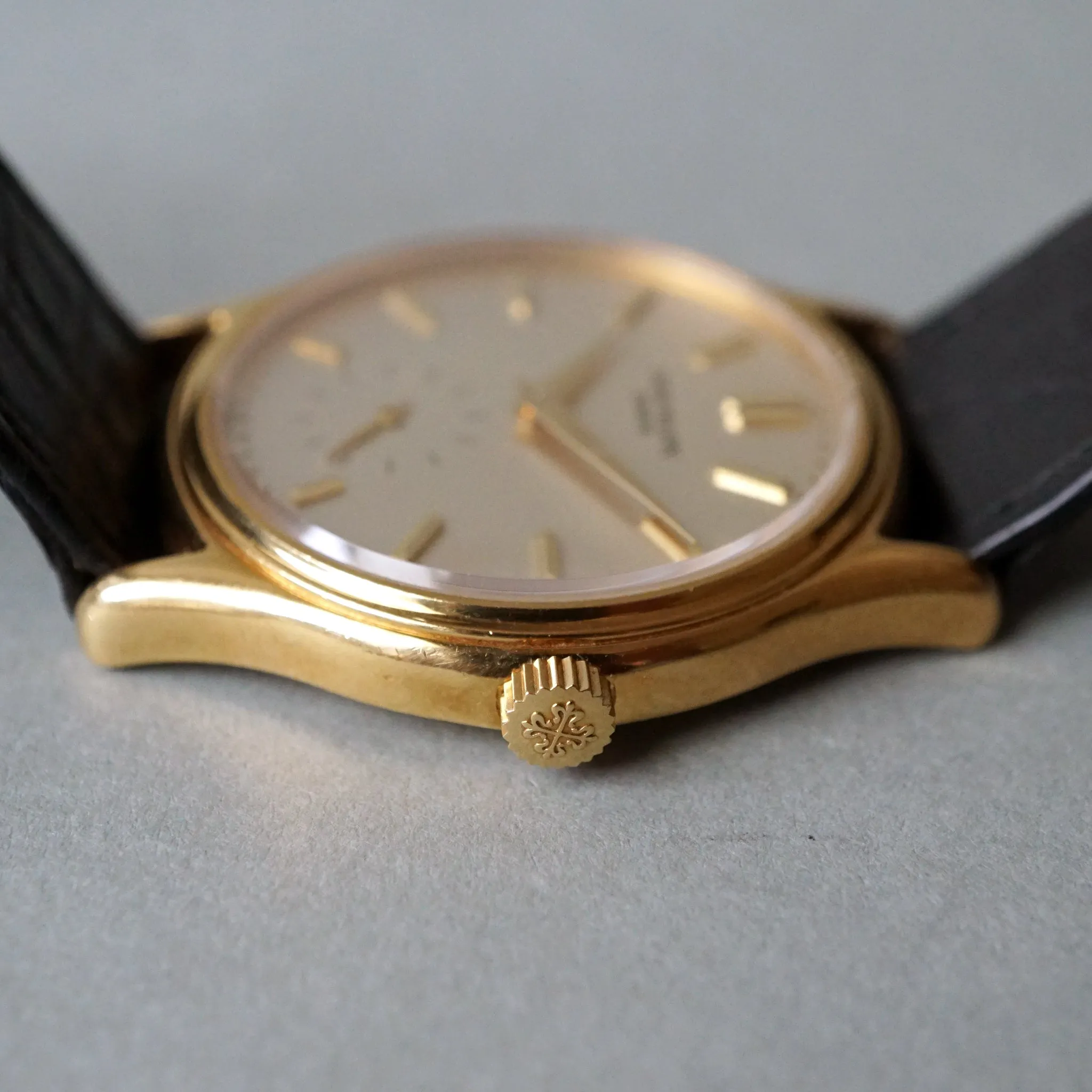 1987 PATEK PHILIPPE CALATRAVA YG REF.3923 MANUAL WINDING WATCH