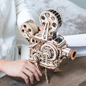 3D Puzzle - Hand Crank Projector