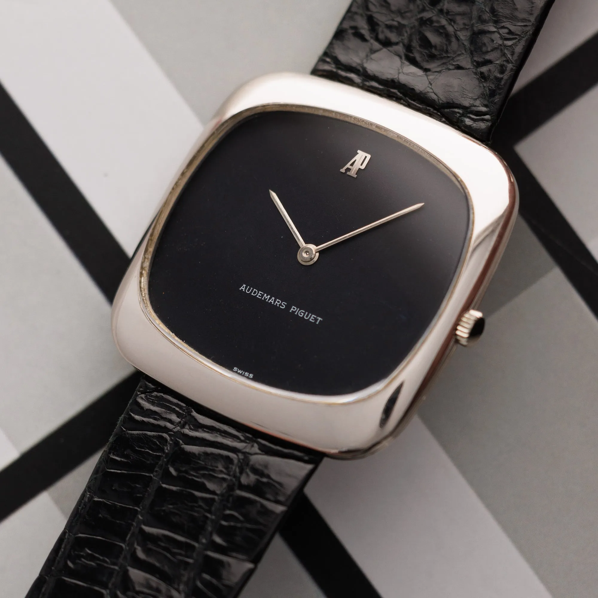 Audemars Piguet White Gold Mechanical TV Shape Watch