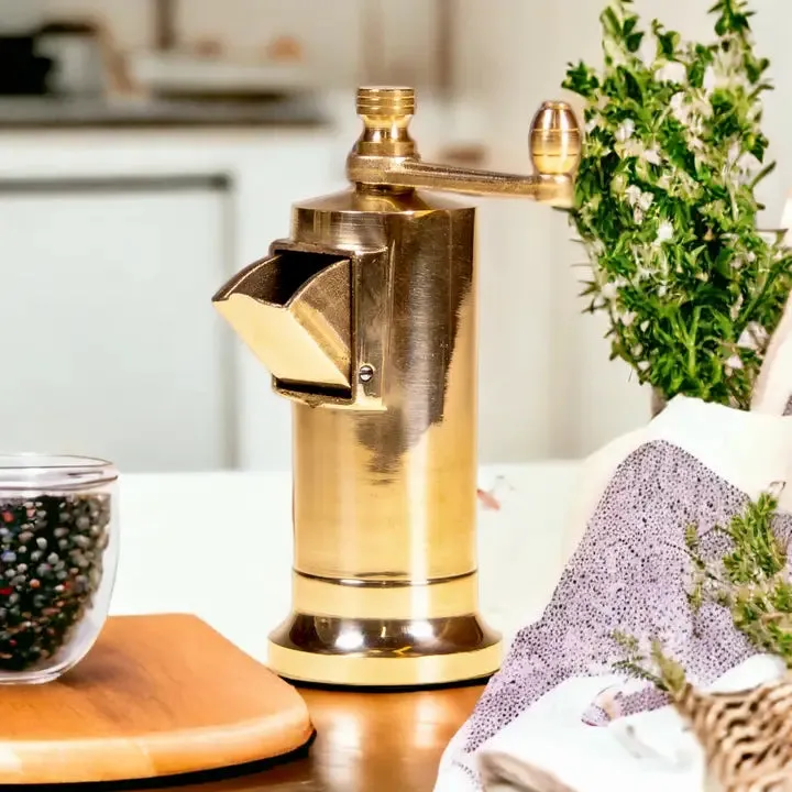 Brass Salt/Pepper Mill 5"