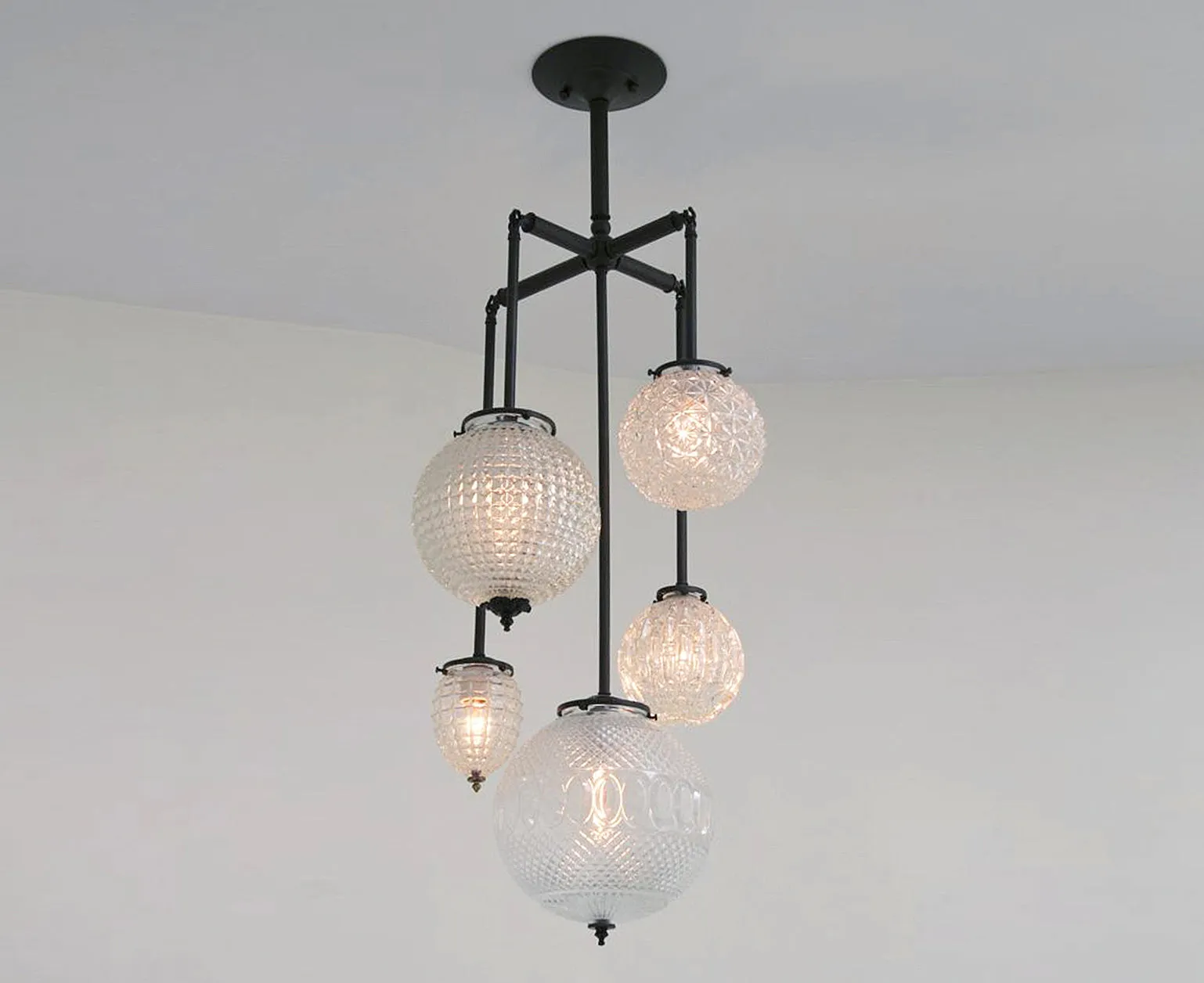 Brilliant Chandelier - 5 Arm