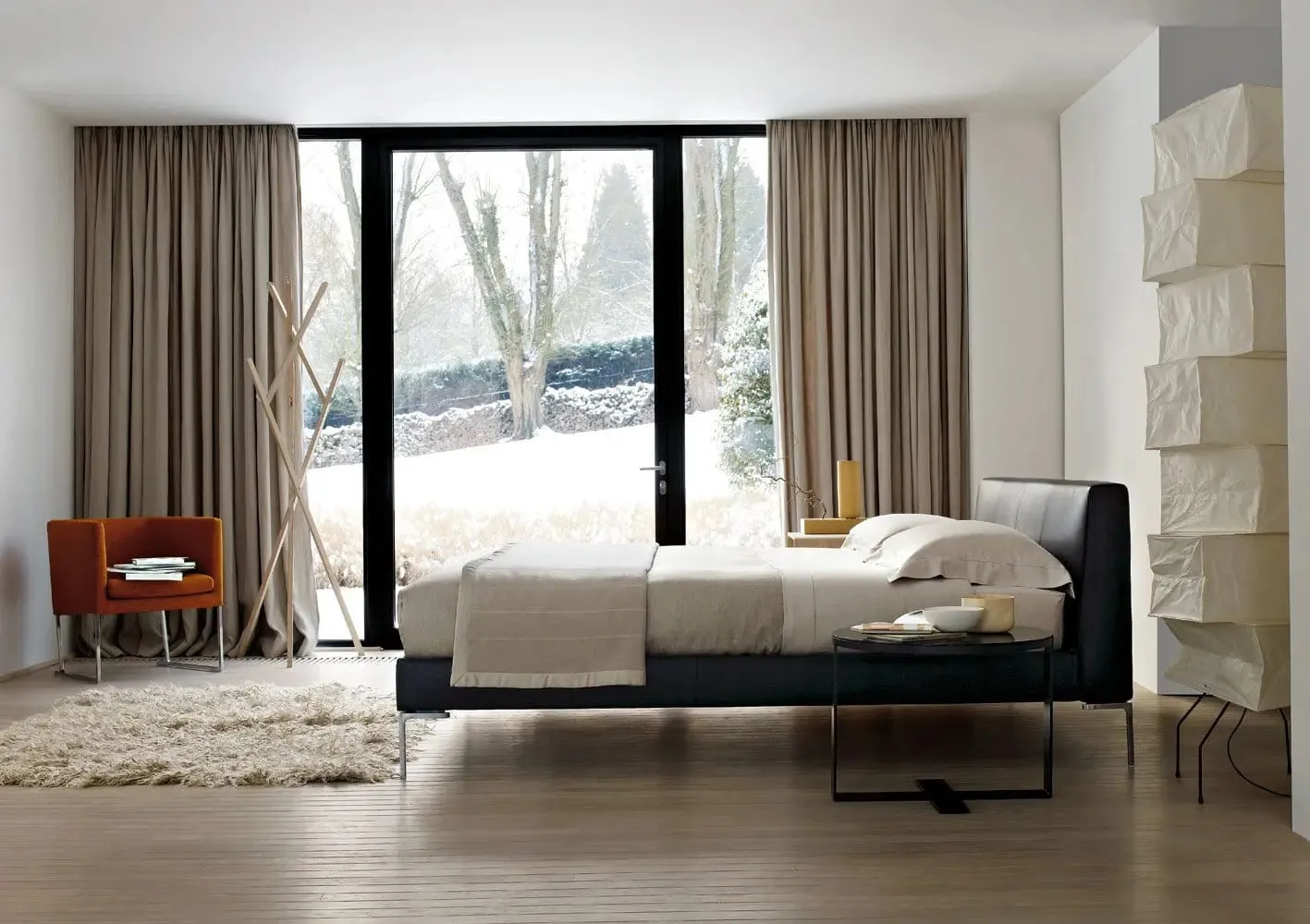 Charles Bed