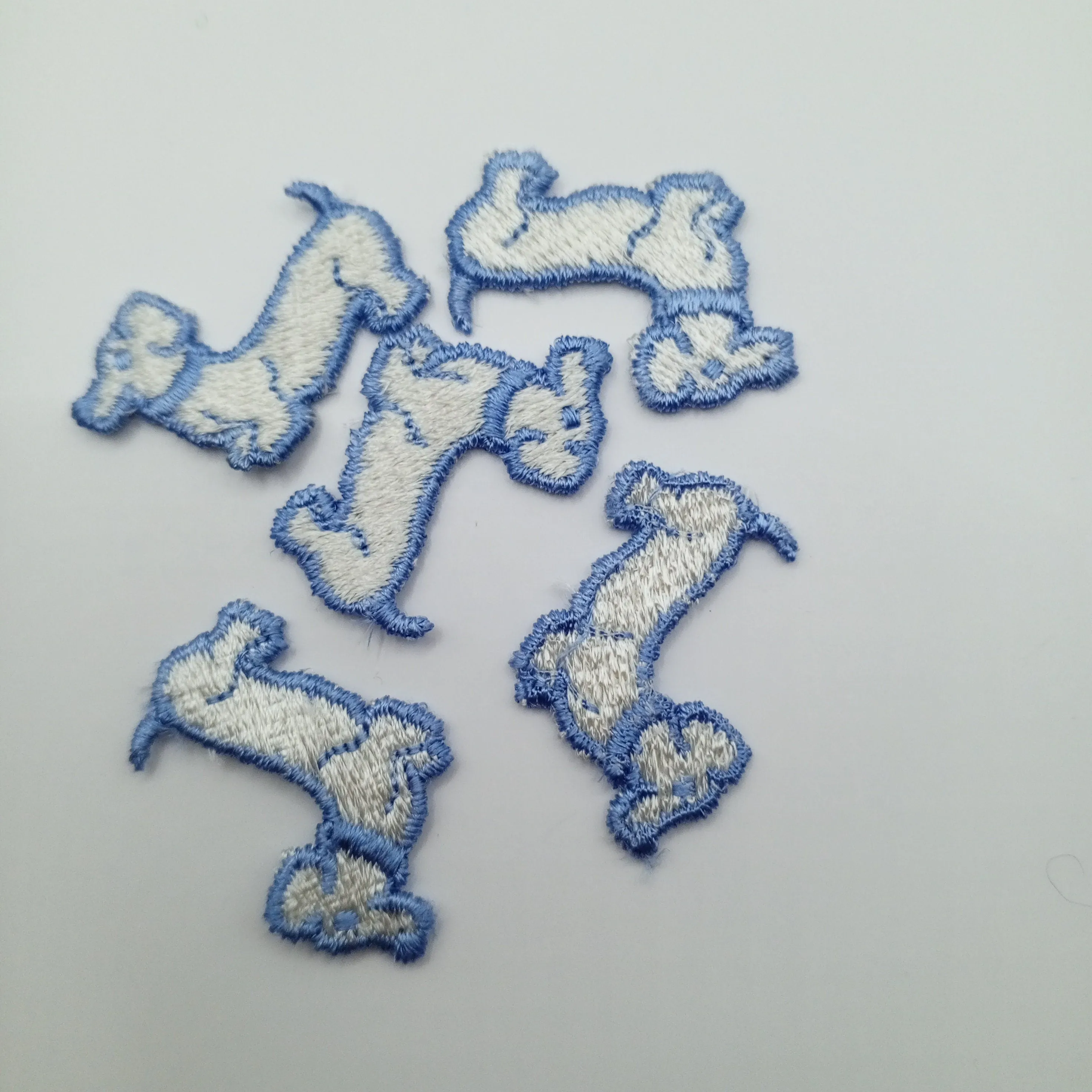 Cute dogs appliques pet Blue white puppy Patches #428