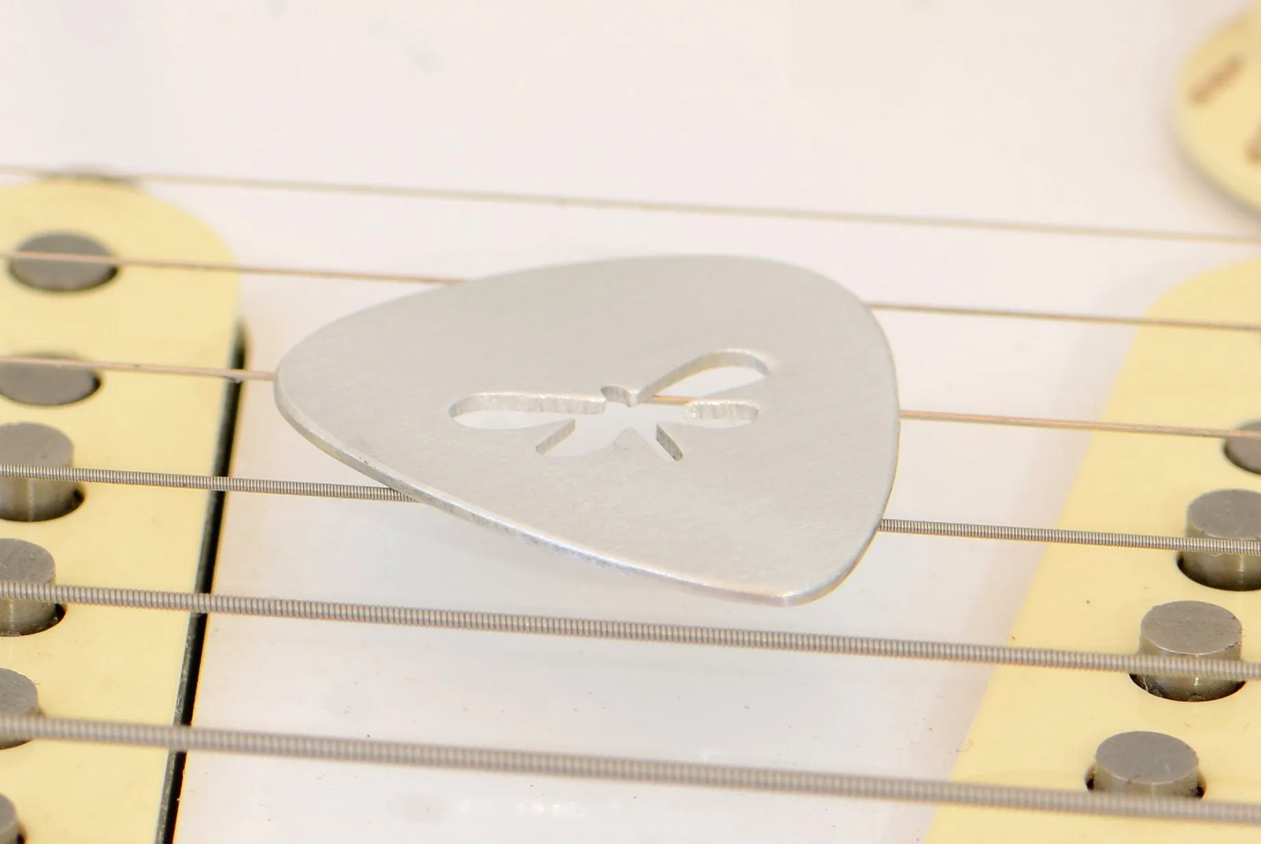 Dragonfly Guitar Pick in Aluminum