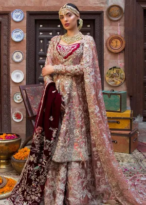 Elegant Pakistani Bridal Lehnga with Velvet Shawl for Wedding #J5149