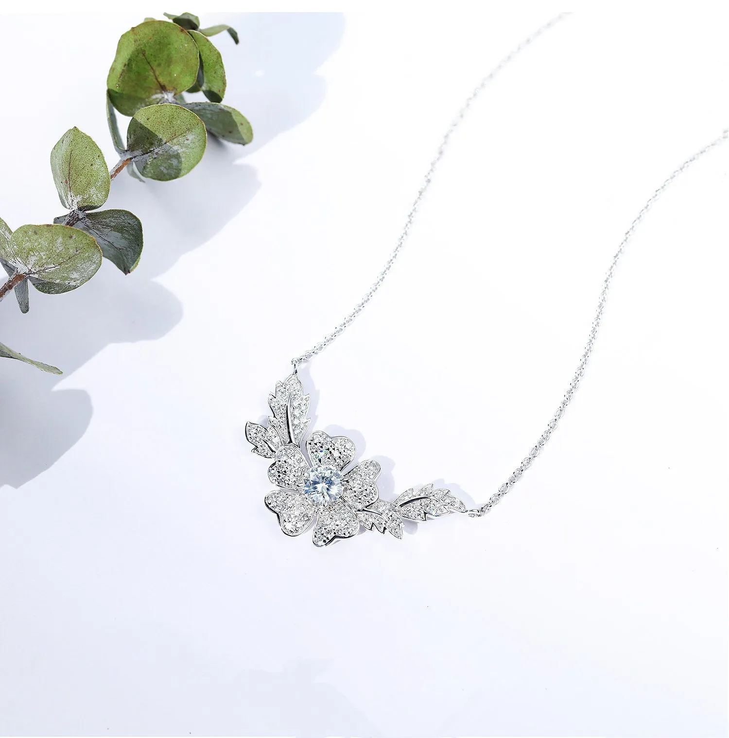 GIA Diamond Flower Shape Pendant Necklace