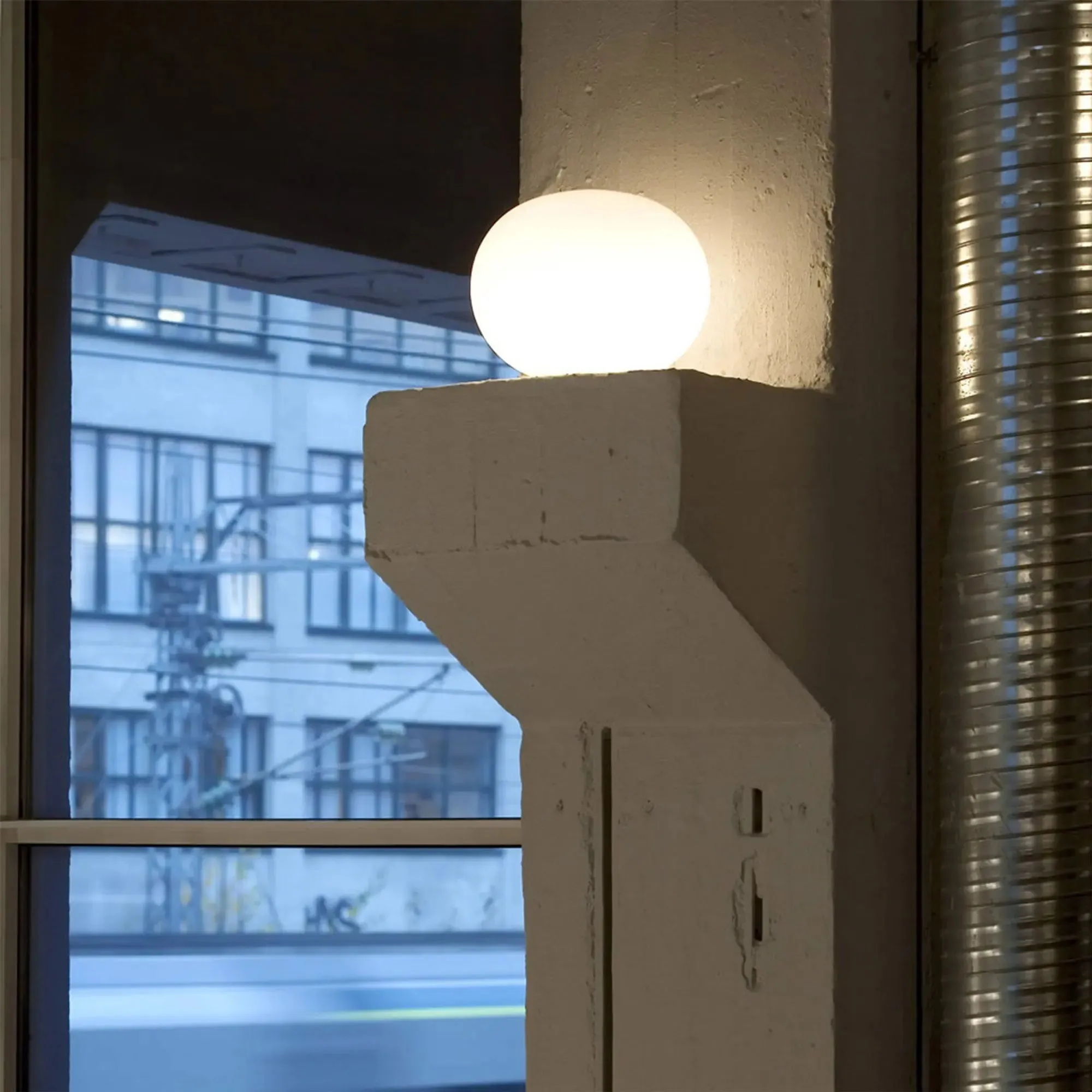Glo-Ball C/W Zero - Ceiling & Wall Sconce