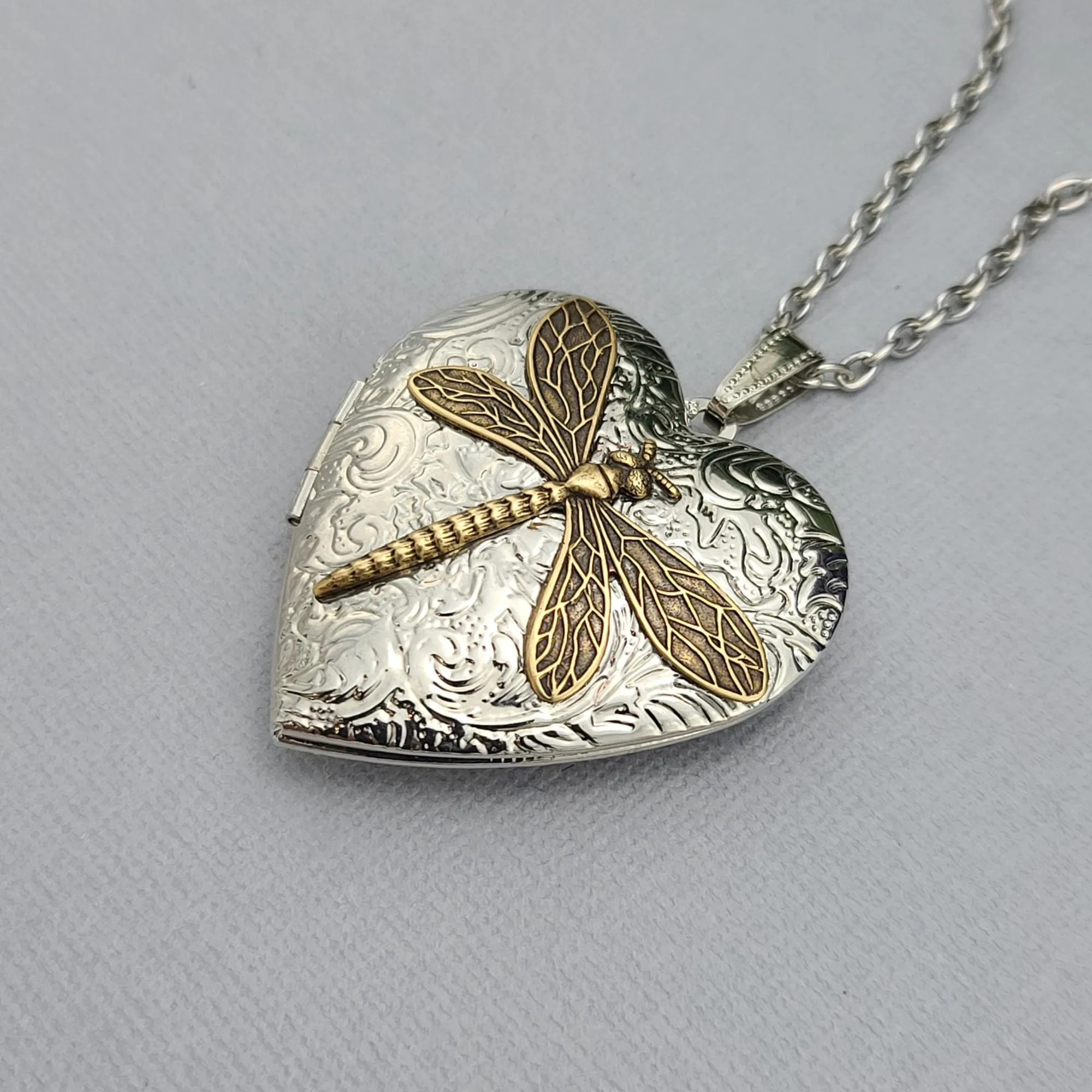 Heart Silver Dragonfly  Keepsake Photo Locket Vintage Jewelry Gift for Her Locket Necklace
