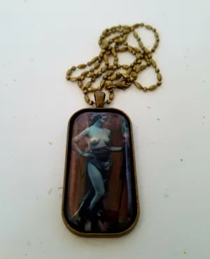 Lasciva Puella 11 Cabochon Necklace