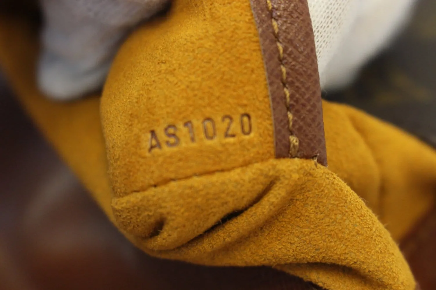 LOUIS VUITTON Monogram Musette Salsa Shoulder Bag