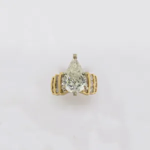 Majestic Diamond Teardrop Ring (14K)