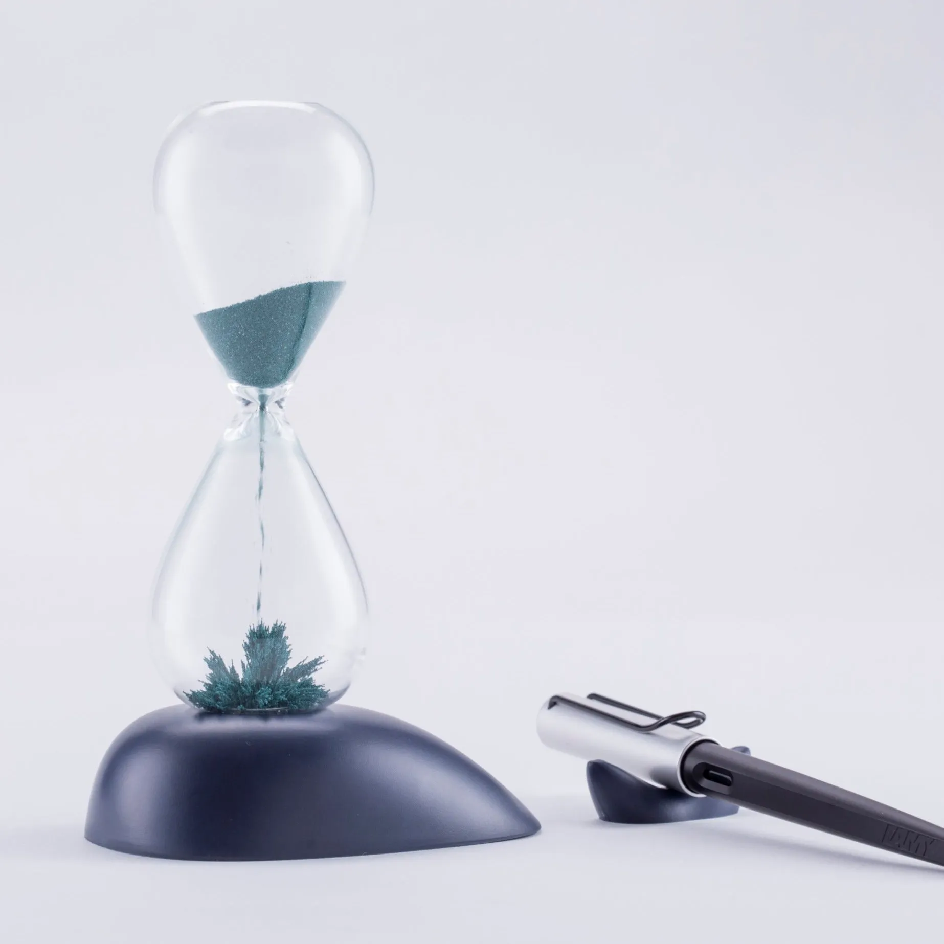 OH WHALE Glass Sand Timer