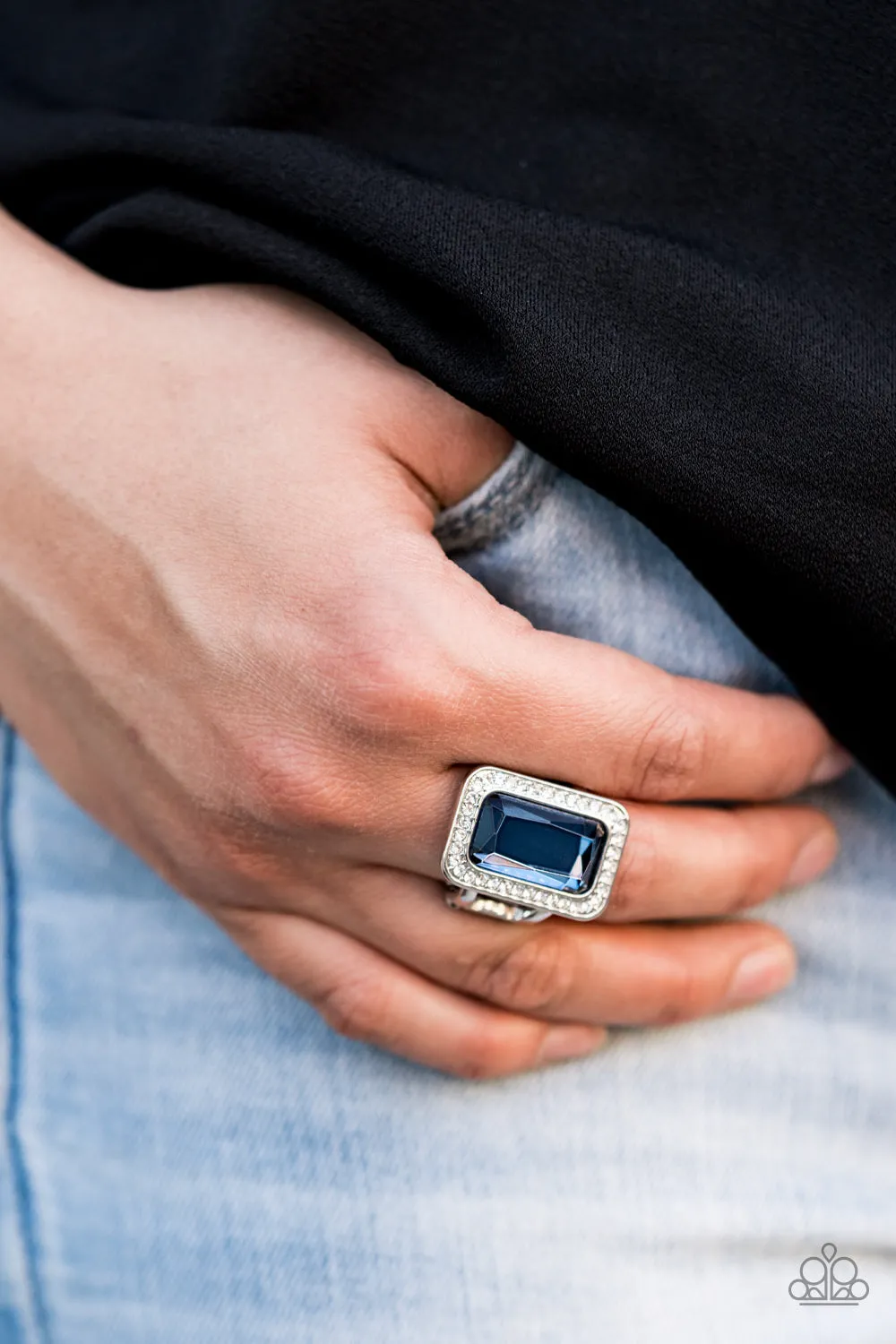 Paparazzi Crown Jewel Jubilee - Blue Ring