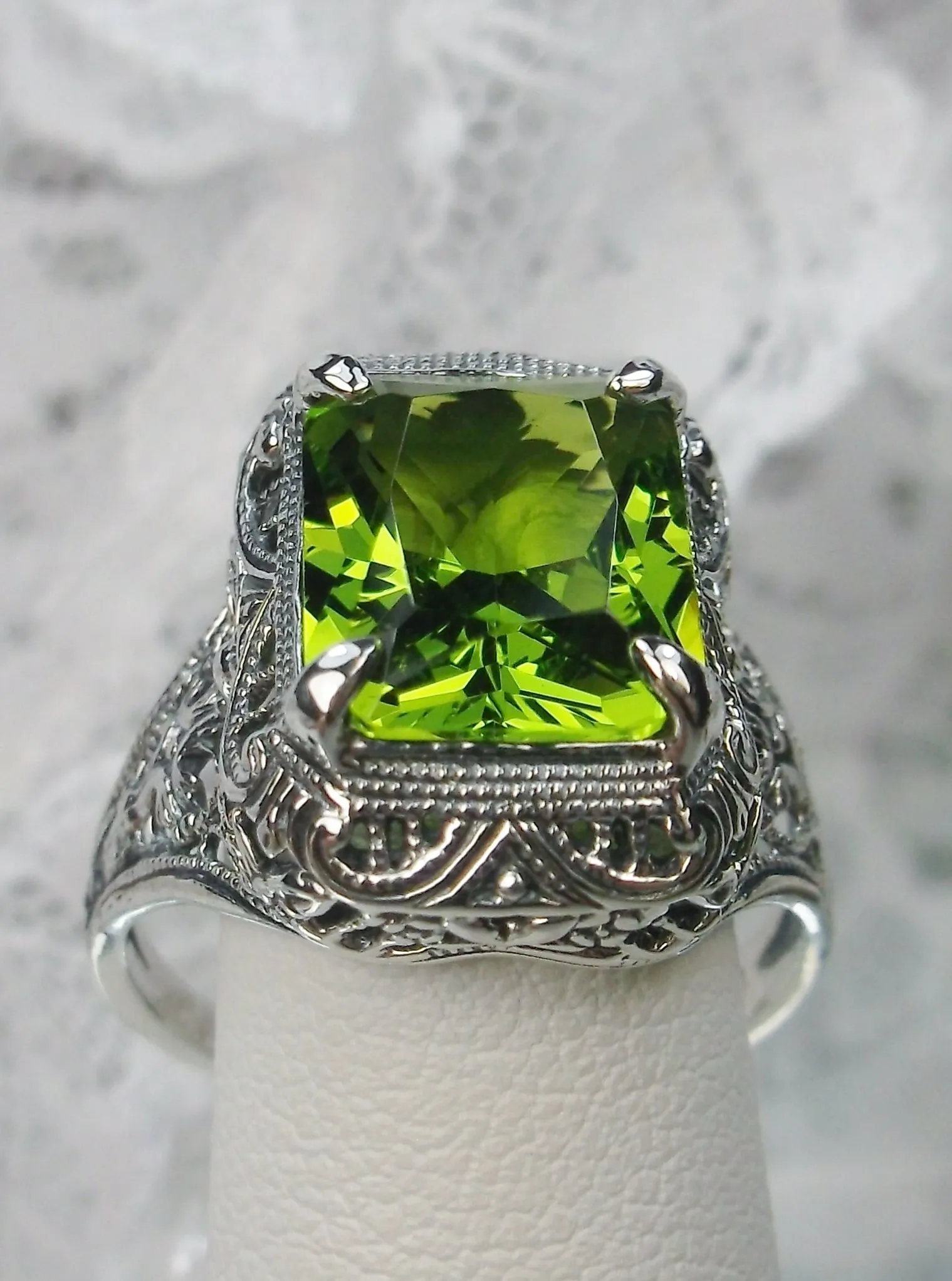 Peridot Ring, 5ct Rectangle Gem, Vintage Jewelry #D200