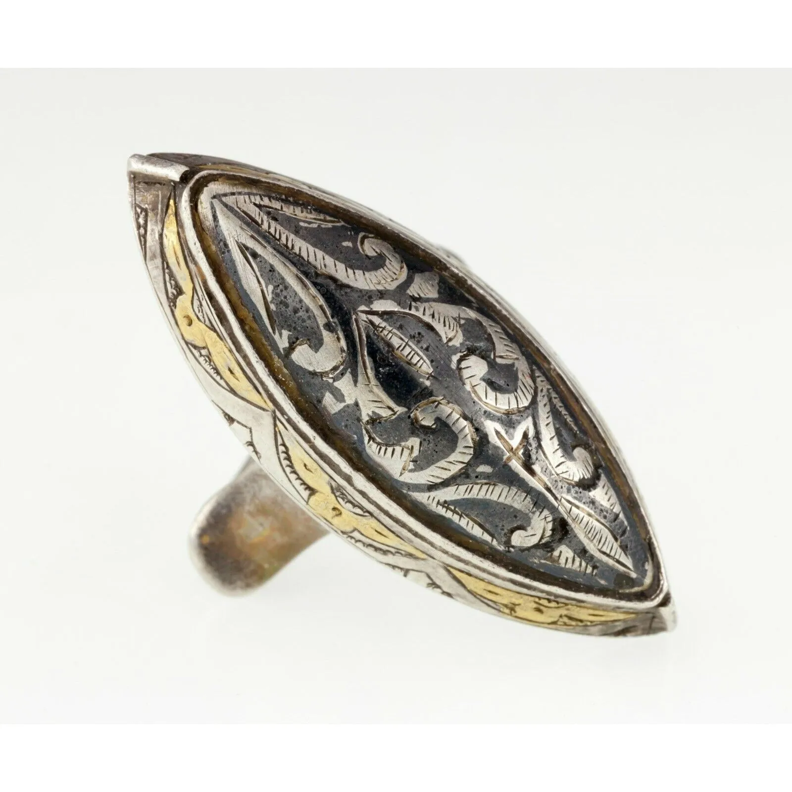 Silver Afghan Almond Shaped Plaque Ring with Brass and Niello Accents Size 6.5