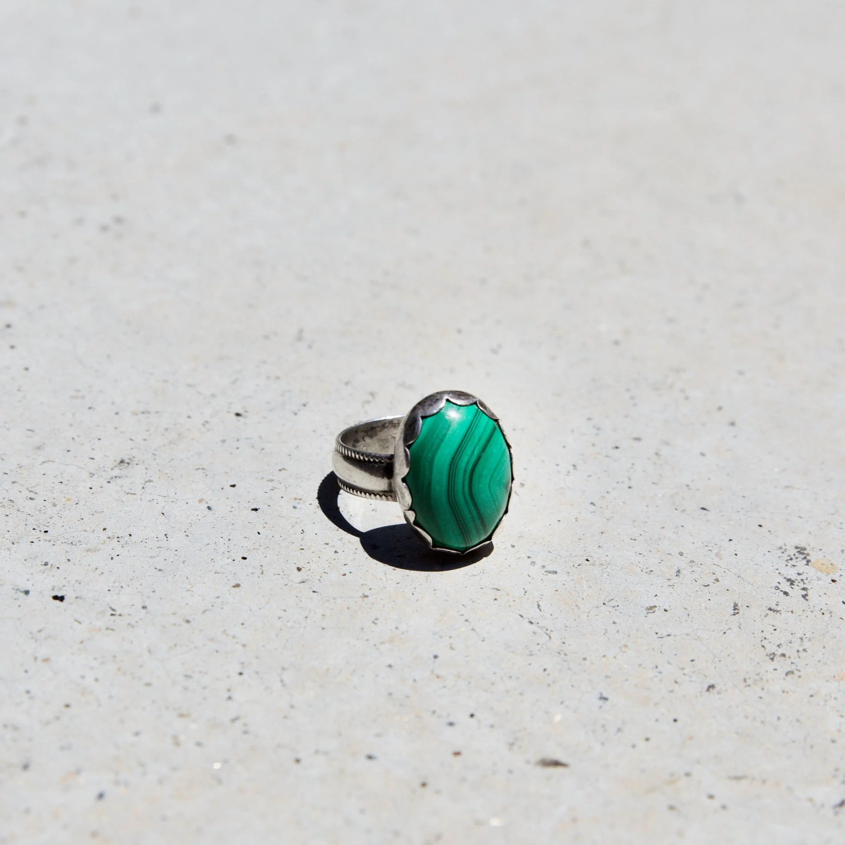 Sterling Wheat Trim Band with Malachite Stone