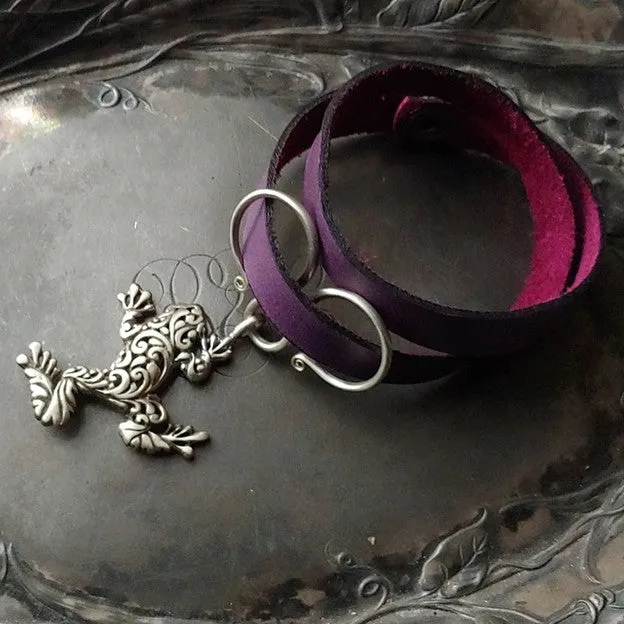 Tree Frog Charm Lock Shawl Pin and Cuff