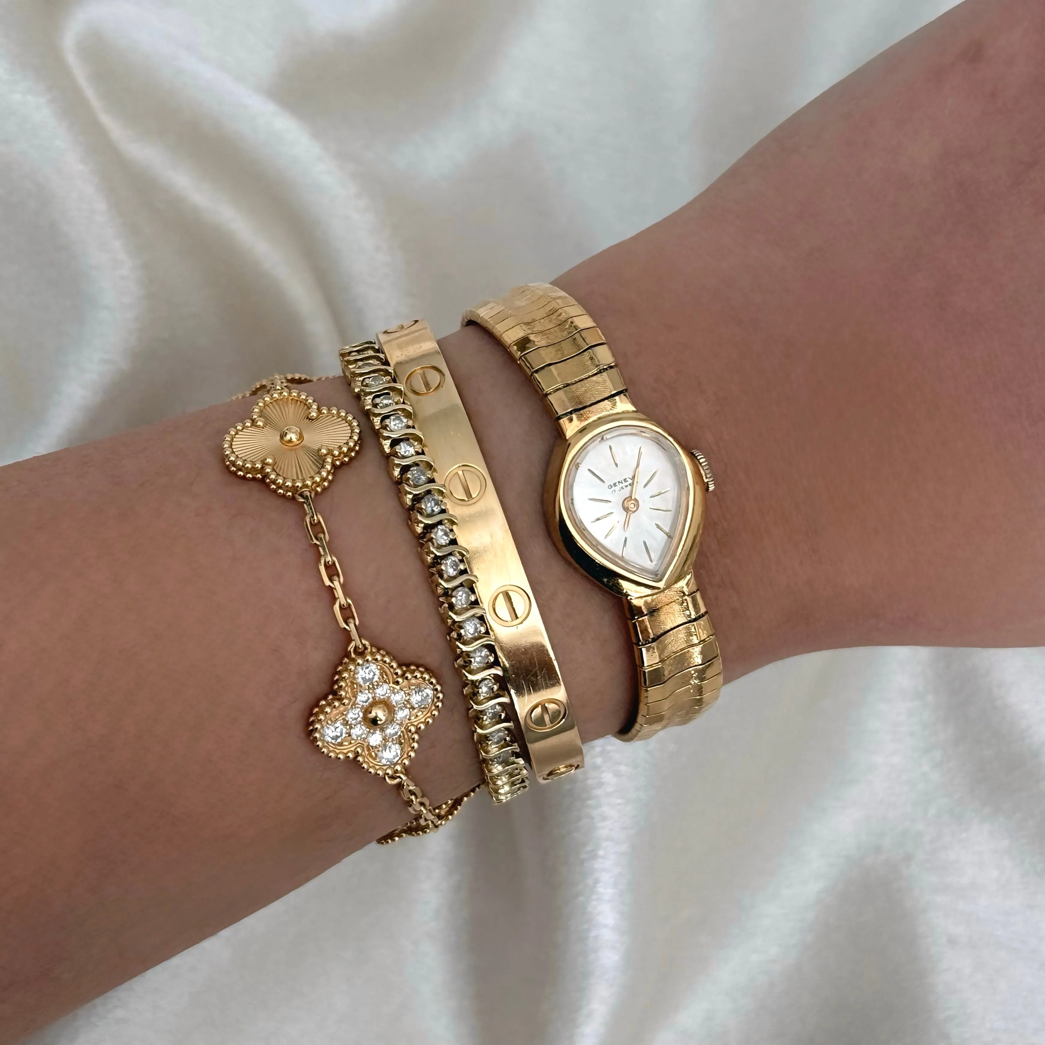 VINTAGE GENEVA WATCH