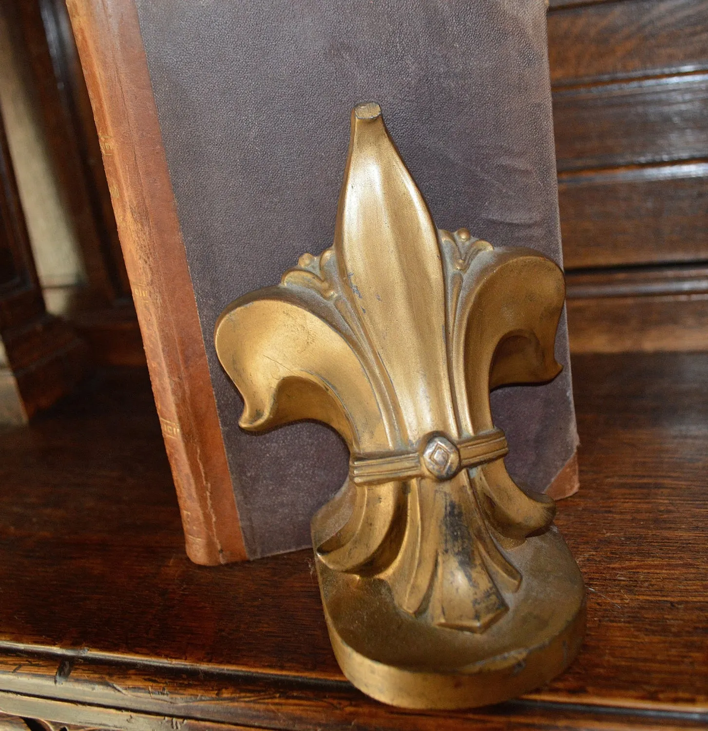 Vintage Pair Book Ends Heavy Brass Finish Fleur de Lis Bookends