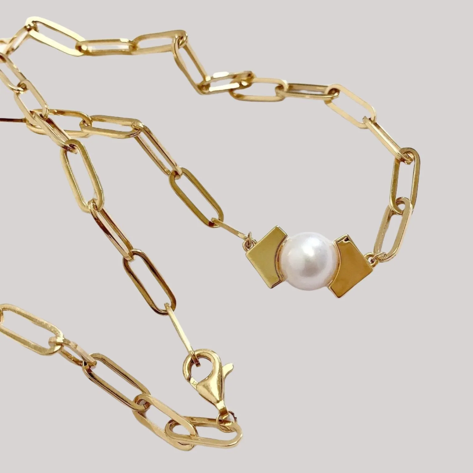 White Freshwater Pearl 18K Yellow Gold Necklace