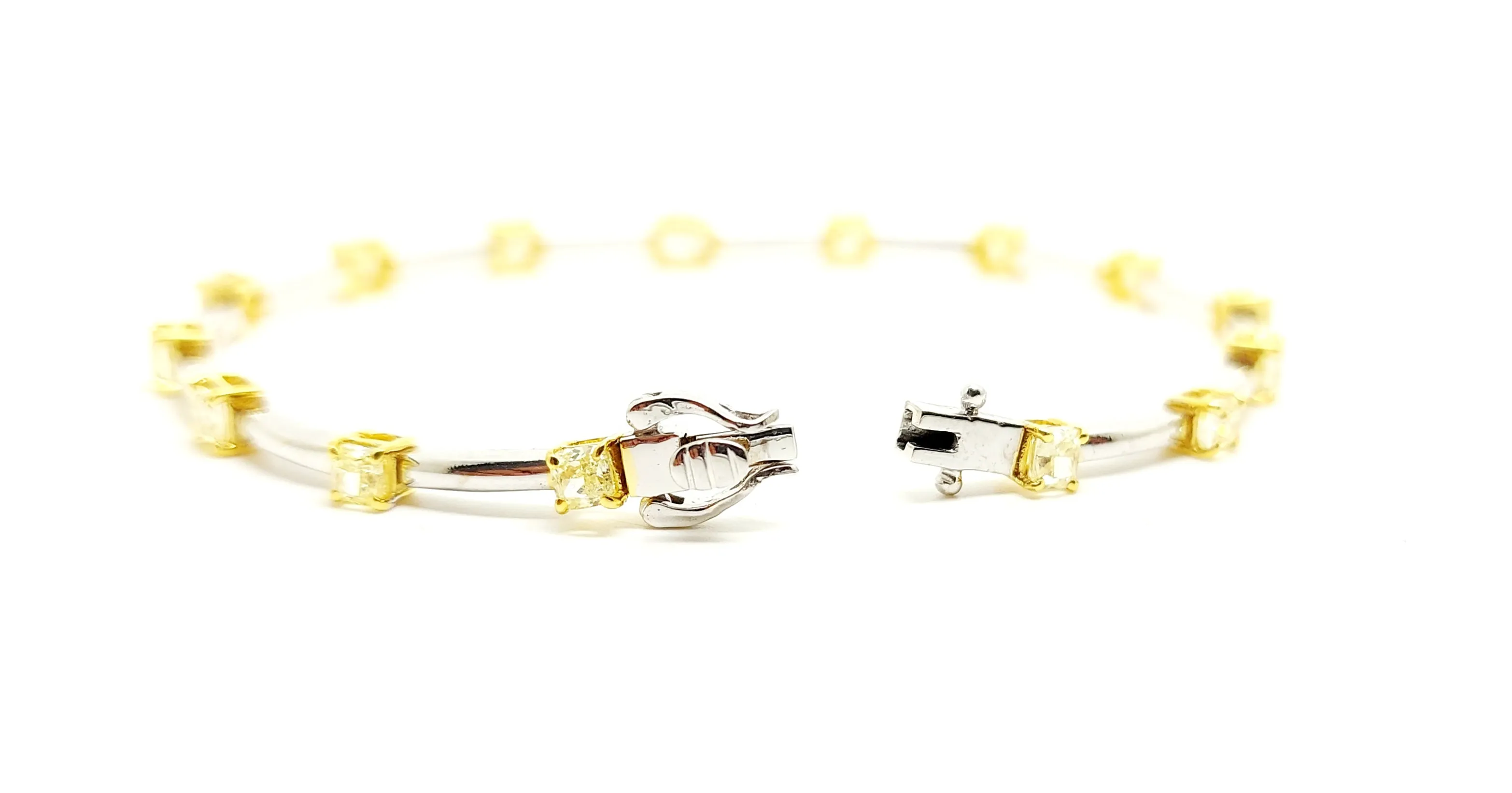 YELLOW DIAMOND STATION BRACELET IN YELLOW & WHITE GOLD AD NO. 2372